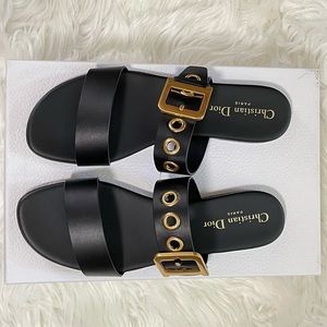 CHRISTIAN DIOR
Calfskin D-Dior Slide Sandals Black / Noir 38
